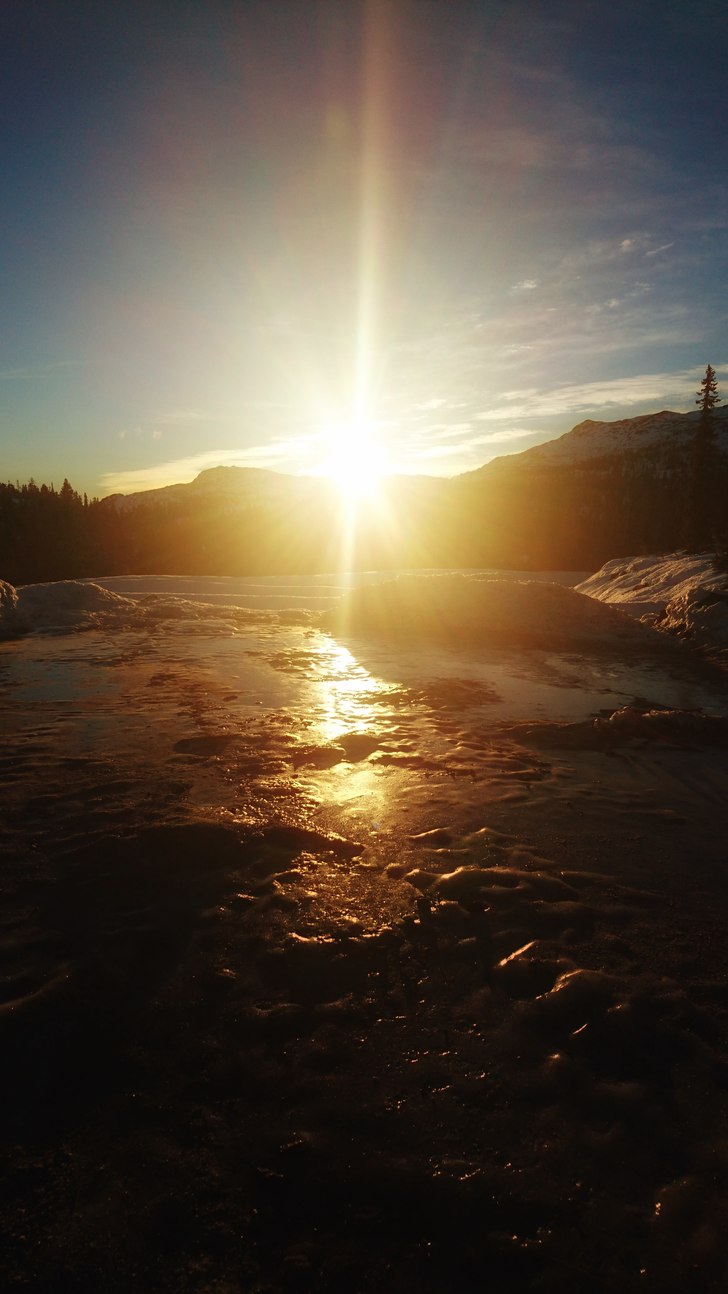 Dessverre stengt i helgen
Varmegradene jobbet imot.