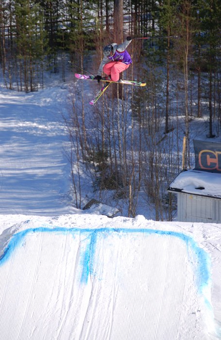 ännu ett hopp.. Foto: Viktor Kättström. Åkare: Jim Johansson.