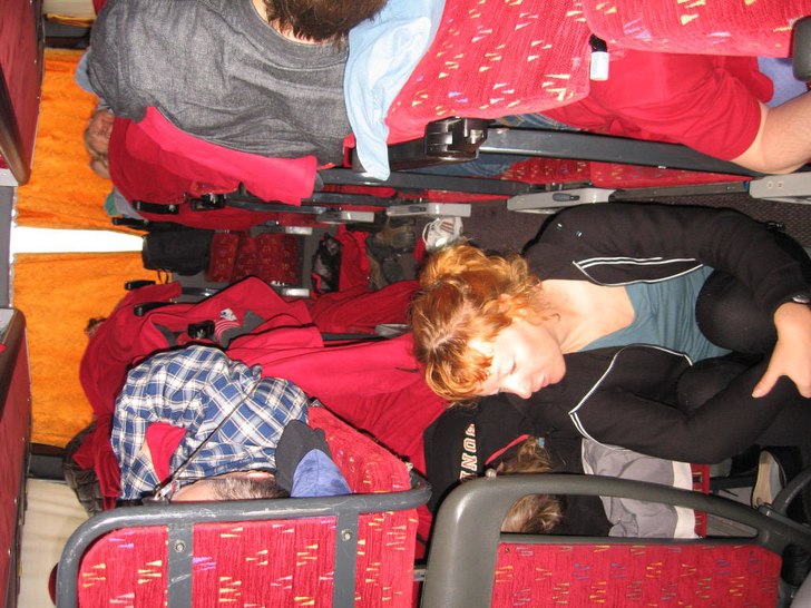 Vaken på en sovande UCPA-buss.. Foto: Sorlingänget. Åkare: lindada.
