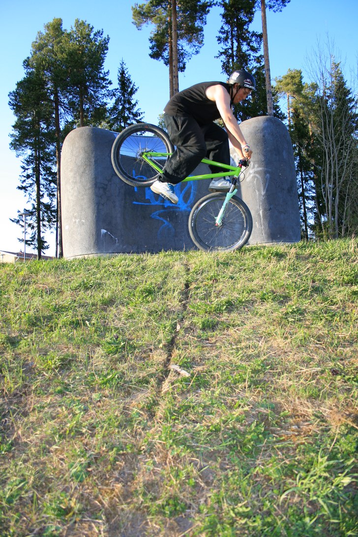 Footjam . Foto: Viktor Björklund. Åkare: Emil Moberg.