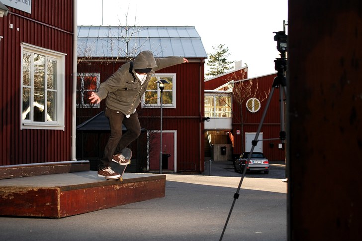 Sol, Februari och sjuk stämmning me tre glada ske. Foto: David Husberg. Åkare: Martin Ringö.