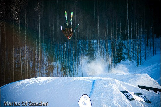 Denhär och nästa bild är samma hopp.. Foto: Maria G Nilsson. Åkare: Olov Engström.