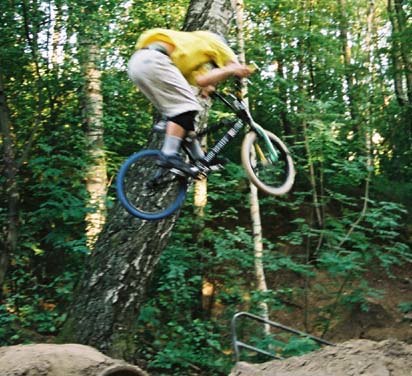 x-up. Foto: mackan. Åkare: Axel Wahlén.