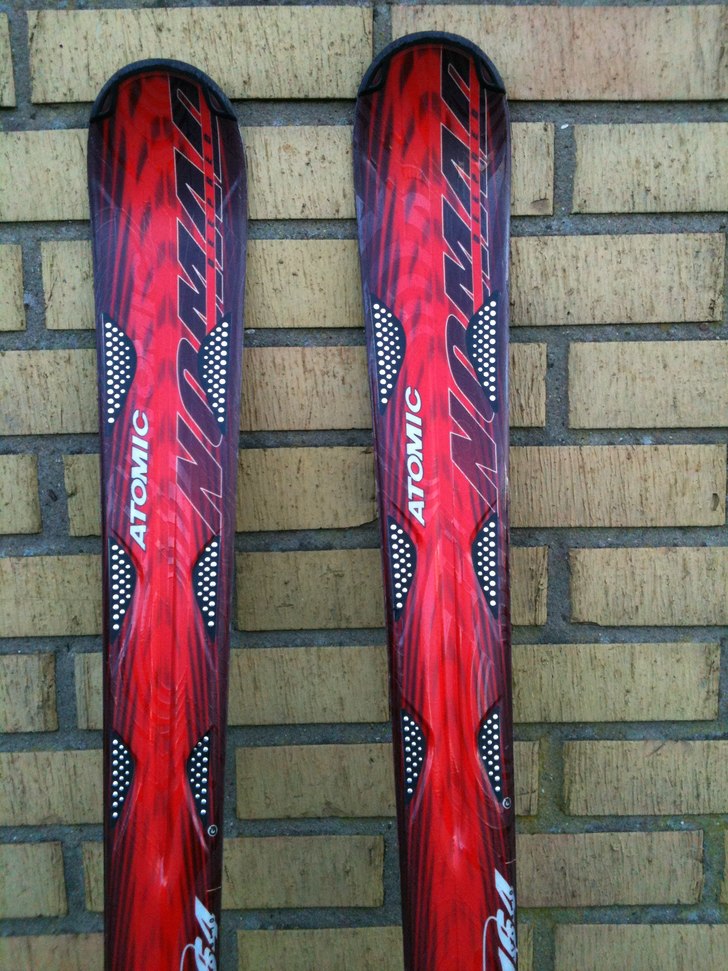Atomic Nomad Deep Red 2.