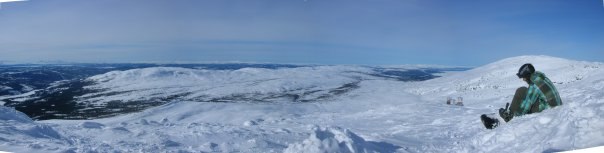 utsikt över baksidan. Foto: joel weissbach.