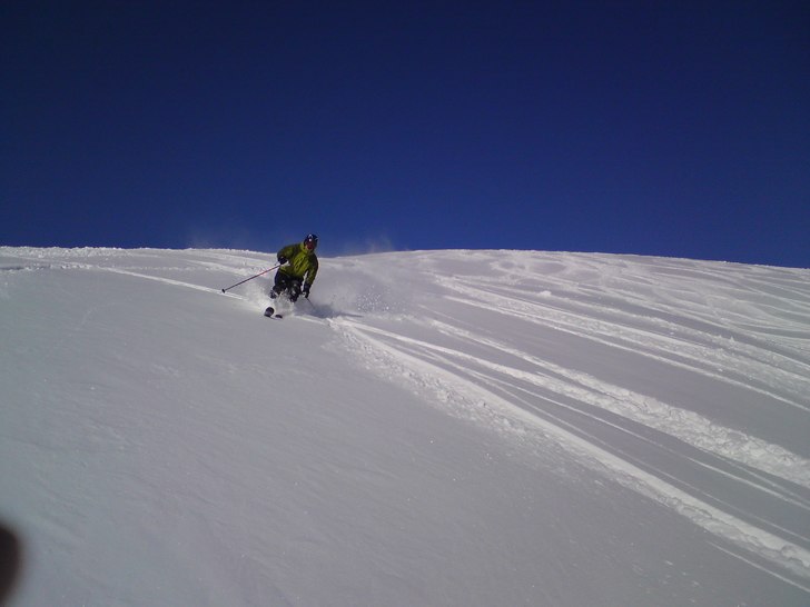 Efter nästan en veckas oväder sprack det upp och. Foto: Jonatan Bonthron. Åkare: Danjel Henriksson.