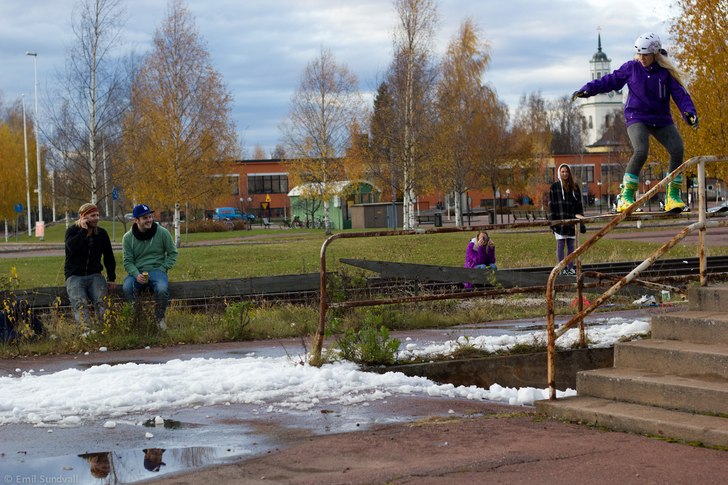 Emil Sundvall Photo:
http://www.facebook.com/emil. Foto: Emil Sundvall. Åkare: Ida Sivander.