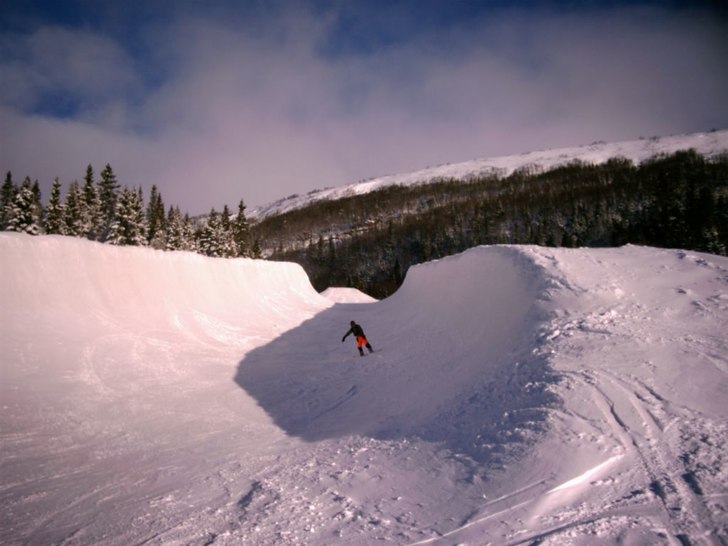 skön super pipe men den va lite väl isig.... Foto: mats palmberg. Åkare: viktor palmberg.