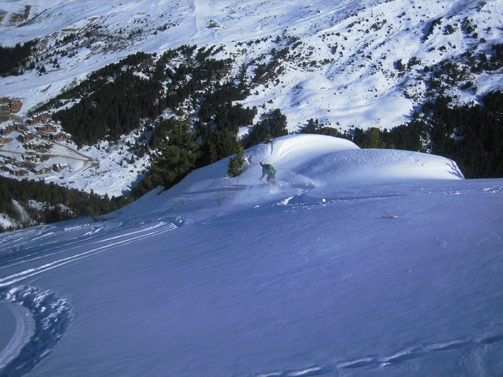 Johan lite närmare skogen.. Foto: Anders Nilsson. Åkare: Johan Strandberg.