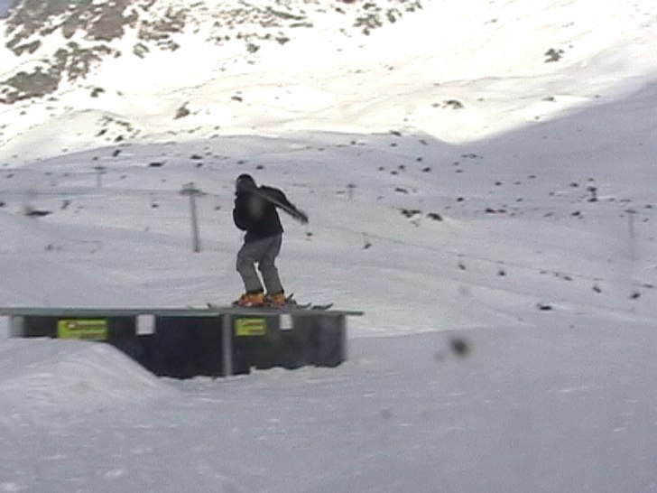 Jag drar en grind i Ischgl. Foto: Carl Engström. Åkare: Jacob Köhler.