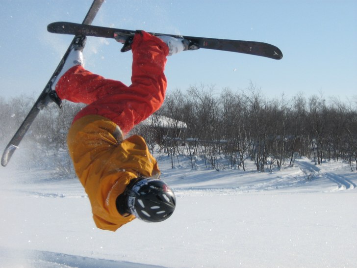 bf 180 men kom inte riktigt runt. Foto: erik. Åkare: emil/jag.