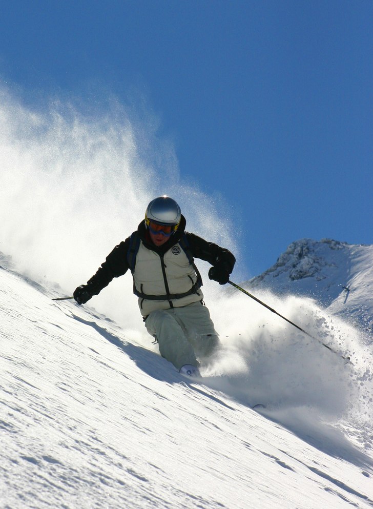 Skön åkning dagarna efter flera veckors snöande. Foto: Christian Wictorin. Åkare: Johan Hemminger.