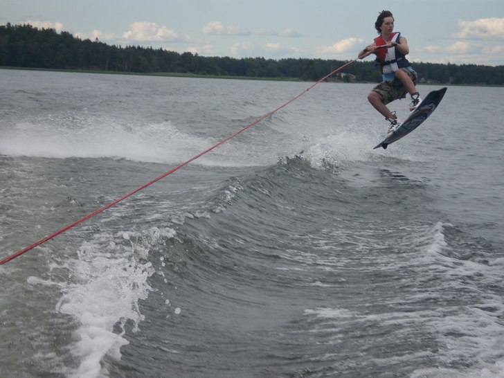 ja har precis börjat lära mej så klaga inte på. Foto: Richard Axel. Åkare: Tommy Tacacho.