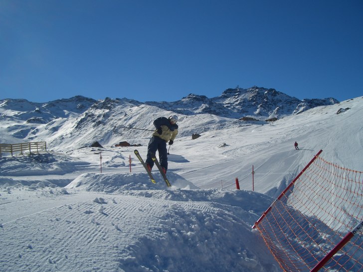 Foto: Micke Lantz. Åkare: Okänd.