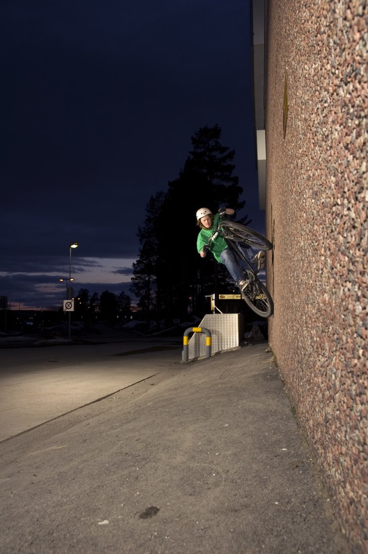 wallride. Foto: Gustav wennerström. Åkare: Fredrik lundberg.