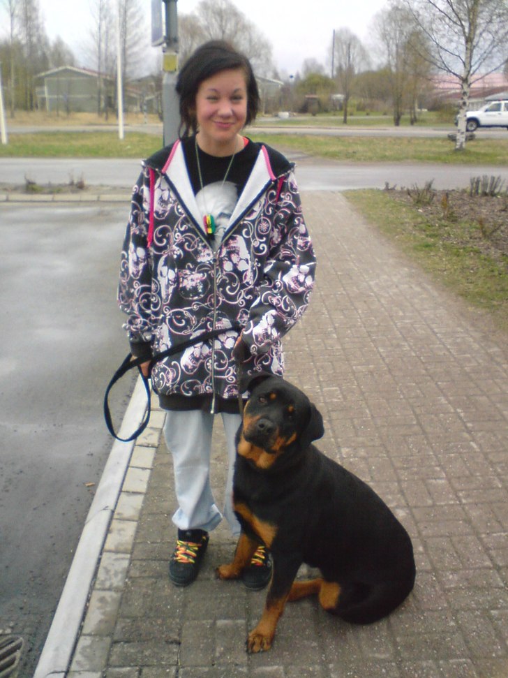 Maria kör en fett clean wwtd [walk with the dog]. Åkare: Marya.