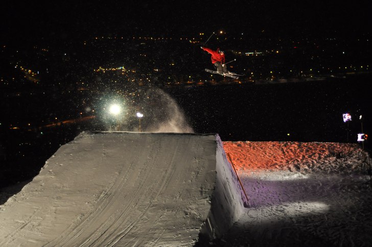 Nightsession med TFJ prod i gb, Tsz-Hin Drar en fe. Foto: Robbin Gälliner. Åkare: Tsz-Hin Tang.