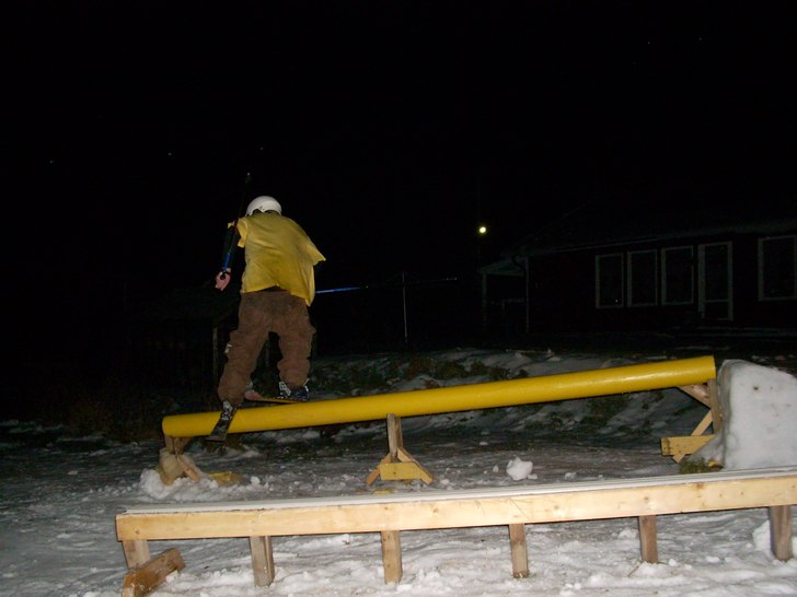 Jag nöter lite pvc en sen november kväll.. Foto: Per Lindström. Åkare: Marcus Leander.