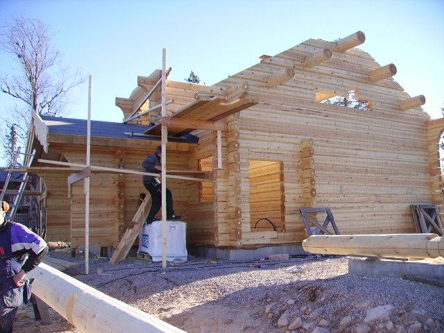 Nybygge med balkong mot Hundfjället. Foto: Andreas Lundberg.