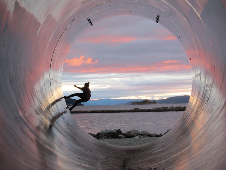 Efter jobbet drog vi en riktigt kul skejt i Trondh. Foto: Dennis Bjerkhög. Åkare: Emma Lennholm.