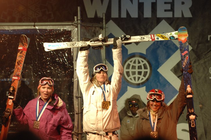 Foto: Flip McCririck/Shazamm/ESPN Images. Åkare: Sarah Burke - Gold Medal, Grete Elliason - Silver Medal, Ashley Battersby - Bronze Medal.
