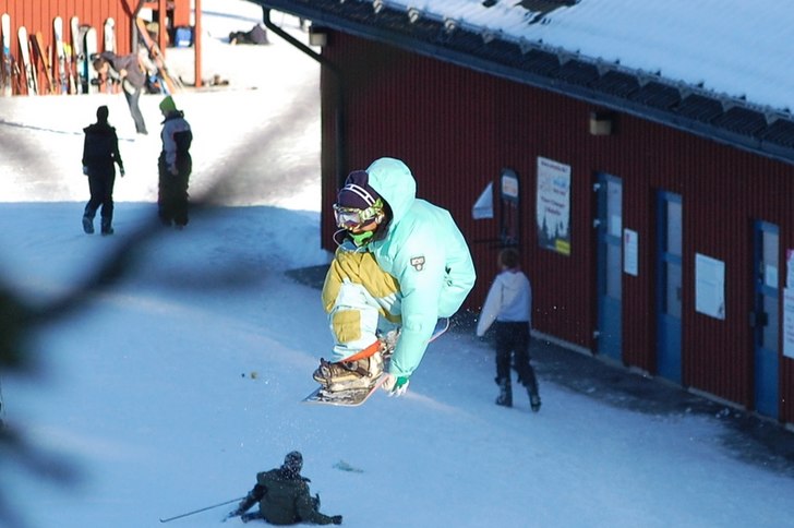 360 med någon dubbel grab :P. Foto: Henrik Berglund. Åkare: Kevin Hedlund.