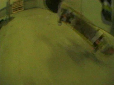 heelflip. Foto: niklas herkin. Åkare: erik carlsen.