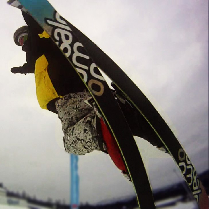 John med en 360 tail. Foto: Daniel Edin. Åkare: John Jarl.