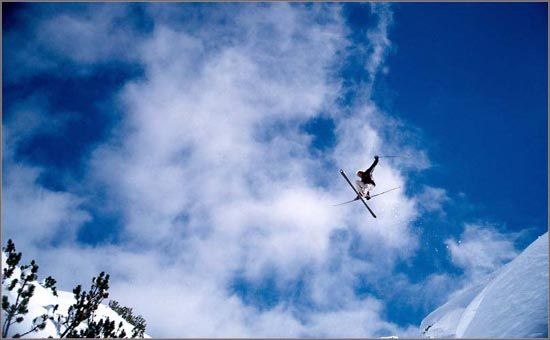 En Uglygrap på ett gapjump vid Albona tvåan.. Foto: Patrik Lindqvist. Åkare: Martin Magnusson.