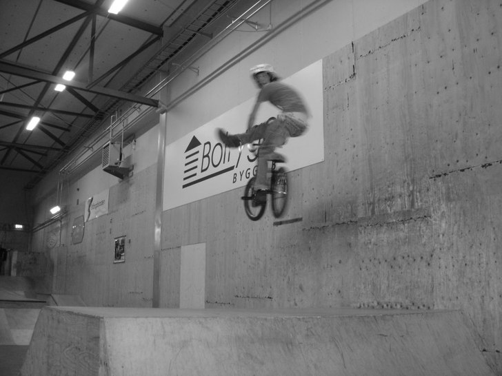 Cancan lukkkkback. Foto: Alex. Åkare: Kalle_Fan.
