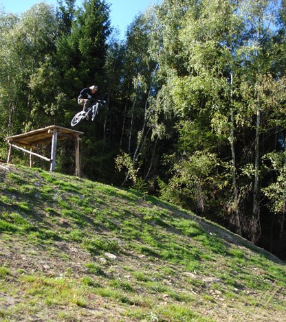 Step up drop en fin septemberdag. Foto: Peter Chumba. Åkare: Johan Ebbinger.