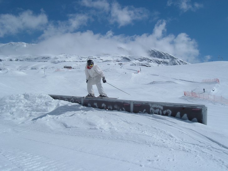 chillade lite i deras park.. stilen är inte så s. Foto: Ina. Åkare: Mihh.