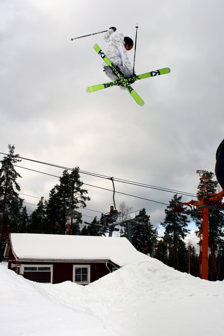 Fet mute med rätt bra höjd. Foto: Jacob Gustafsson. Åkare: Jonathan liljedal.