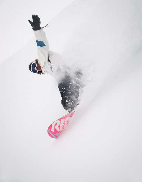 Puderåkning i Duved, några dagar efter det stora. Foto: Sven Hamberg. Åkare: Kistofer Fahlgren.