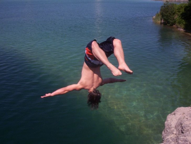 Kanske en höjd på 10 m :)!..rätså clean lr hur. Foto: Johan beckman. Åkare: Vincent Freiman.