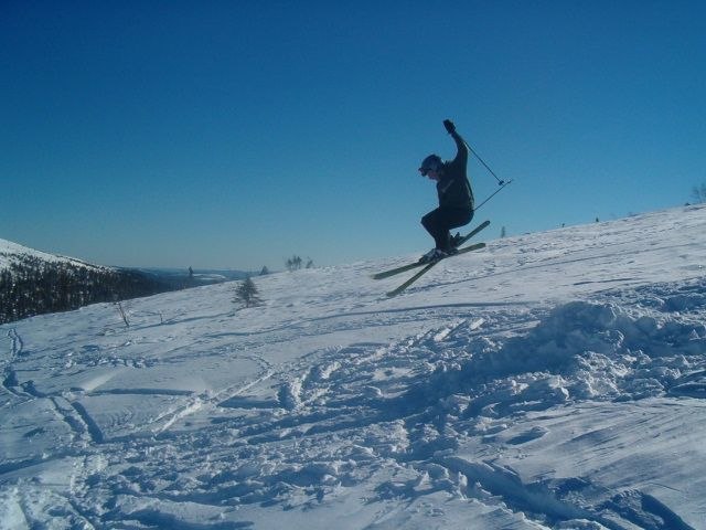mega grab. Foto: johan. Åkare: björn.