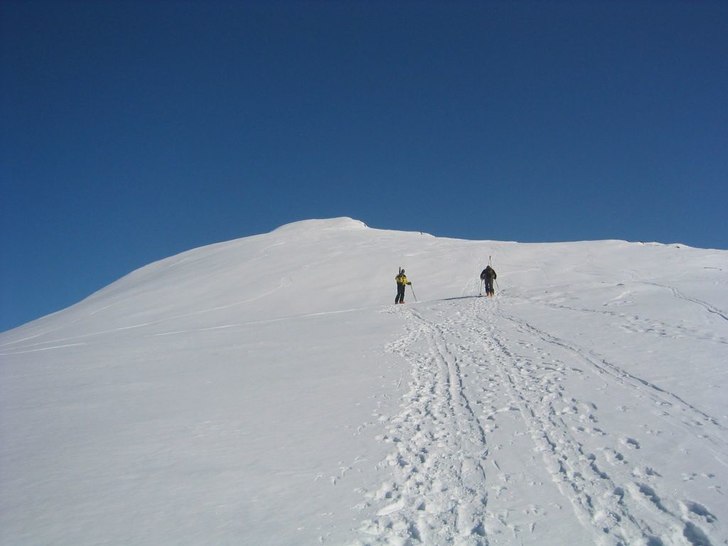 På väg mot ett fint åk ner på högersidan (mot. Foto: Andreas Sternbro. Åkare: Magnus Trobeck.