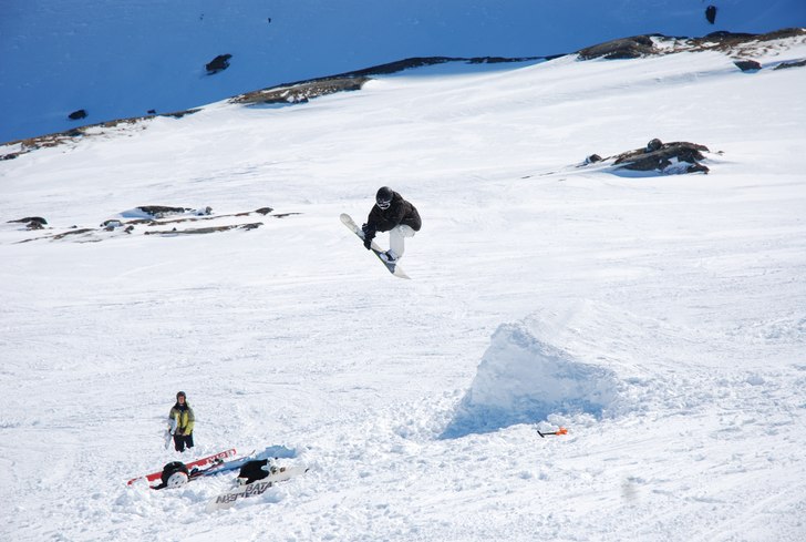 Charles drar en fet.. Foto: Carl Meuller. Åkare: Charles Elfving.