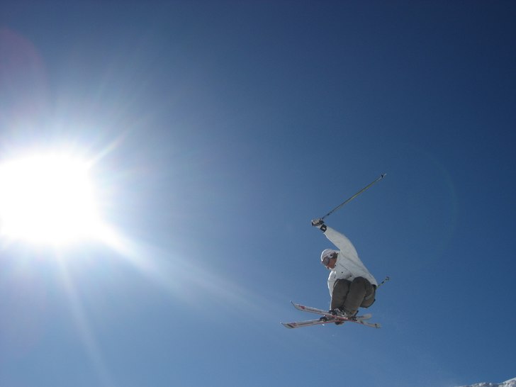 Soligt i Cham. Foto: Calle Lindgren. Åkare: Mattias Davidsson.