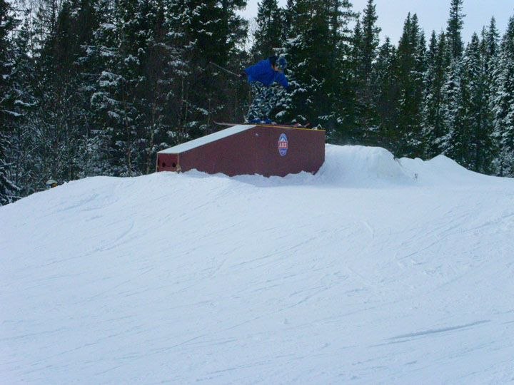 Boxen i bräcke. Foto: Martin Byström. Åkare: Mikael "Gillis" Ekström.