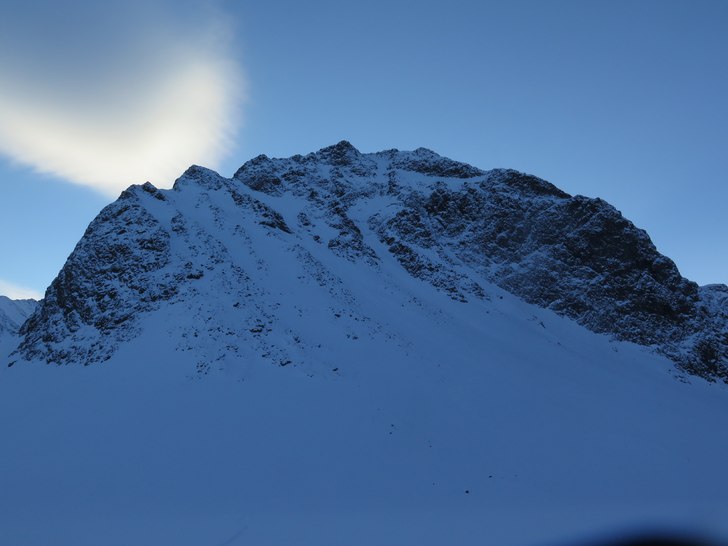 Följ kanten från vänster, och vid andra "t. Foto: tryggve tirén.