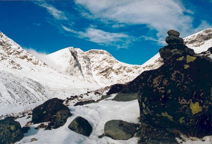 Kebne i början av oktober 2002. På väg upp öve. Foto: Mattias Clarin.