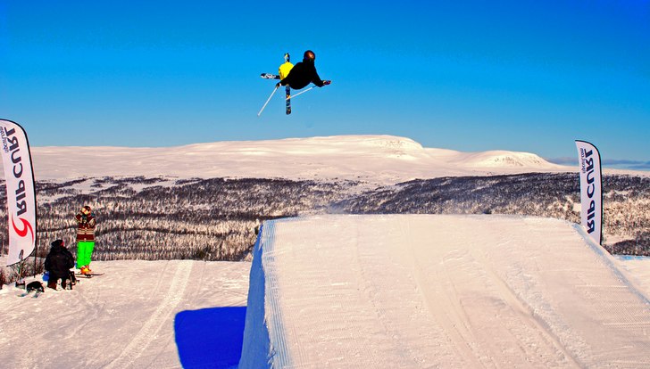 niohundra. Foto: Ludwig Norberg. Åkare: Jesper.