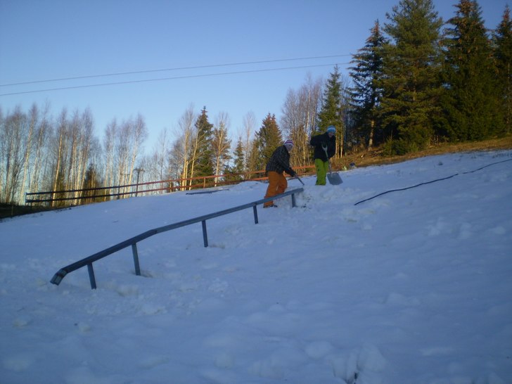 Nordling fixar railen å togge ser bara ful ut..... Foto: Jag. Åkare: Nordling, Togge.