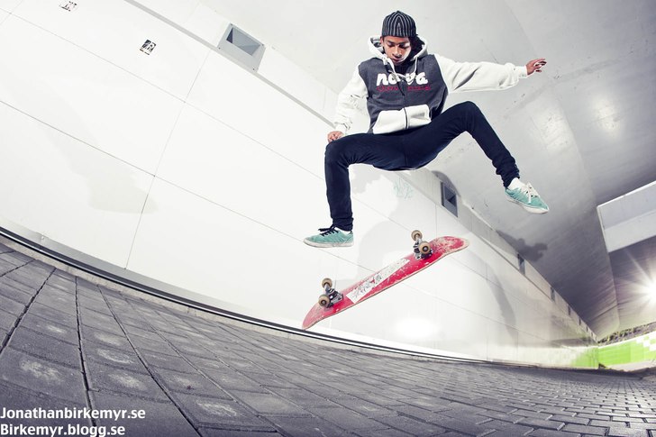 Besök gärna min blogg eller hemsida http://birke. Foto: Jonathan Birkemyr. Åkare: Robin Carlsson.