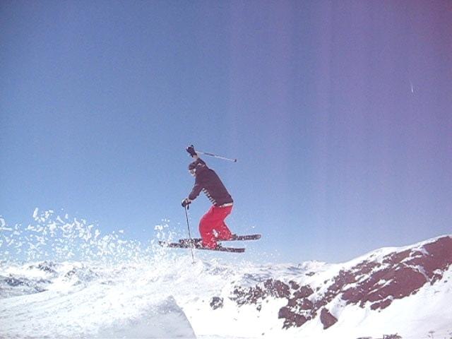 Naturhopp i Val T. 
underbart väder, och galet n. Foto: Anton Åberg. Åkare: Kristofer Dahlstedt.