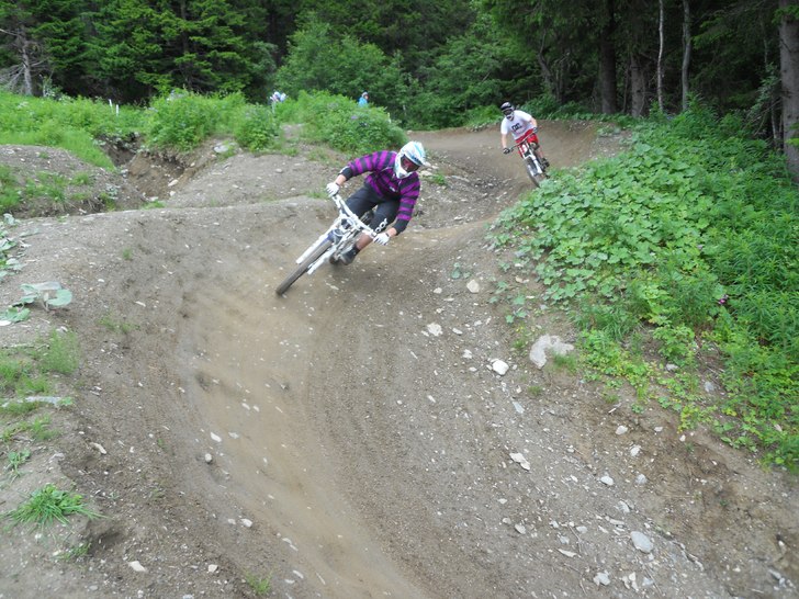 Grabbarna i Shimano. Foto: Thomas Johansson. Åkare: Adam & Hampus.