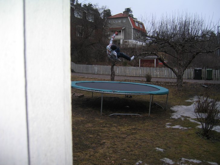 Hejsan hoppsan flatspin 5a. Foto: Bertil. Åkare: Pol Plutt.