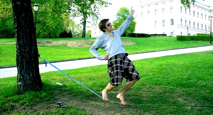 Slakk line foran det norske slott. Foto: Jørgen. Åkare: Jag.