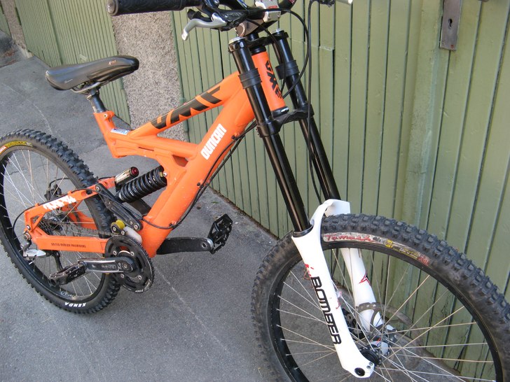 jadu min ny inköpta fru. Foto: wolwerin. Åkare: wolwerin.